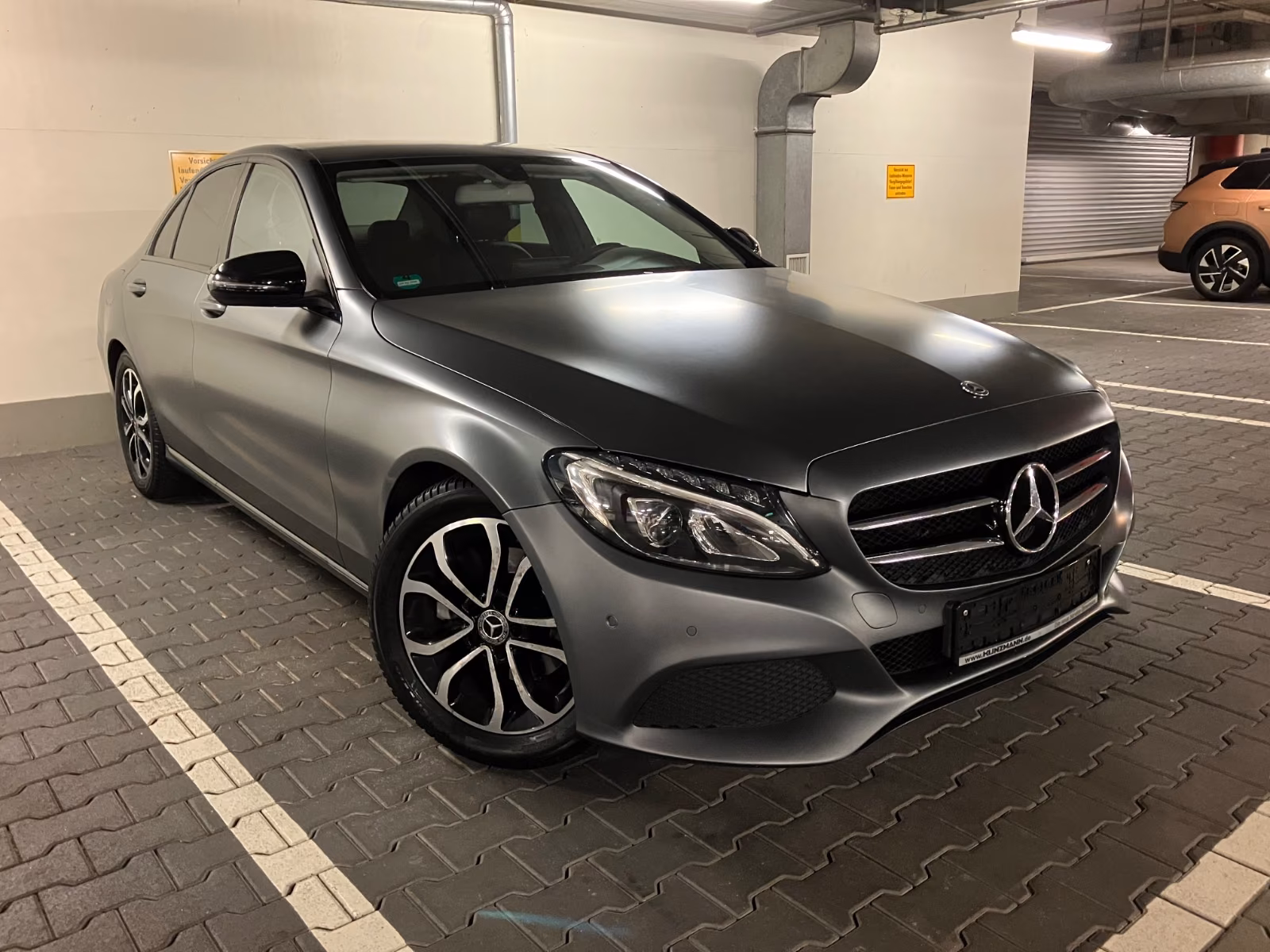 Mercedes-Benz Lim. C 200 d EDITION NAVI-LED-SHZ-AHK-BURMESTER
