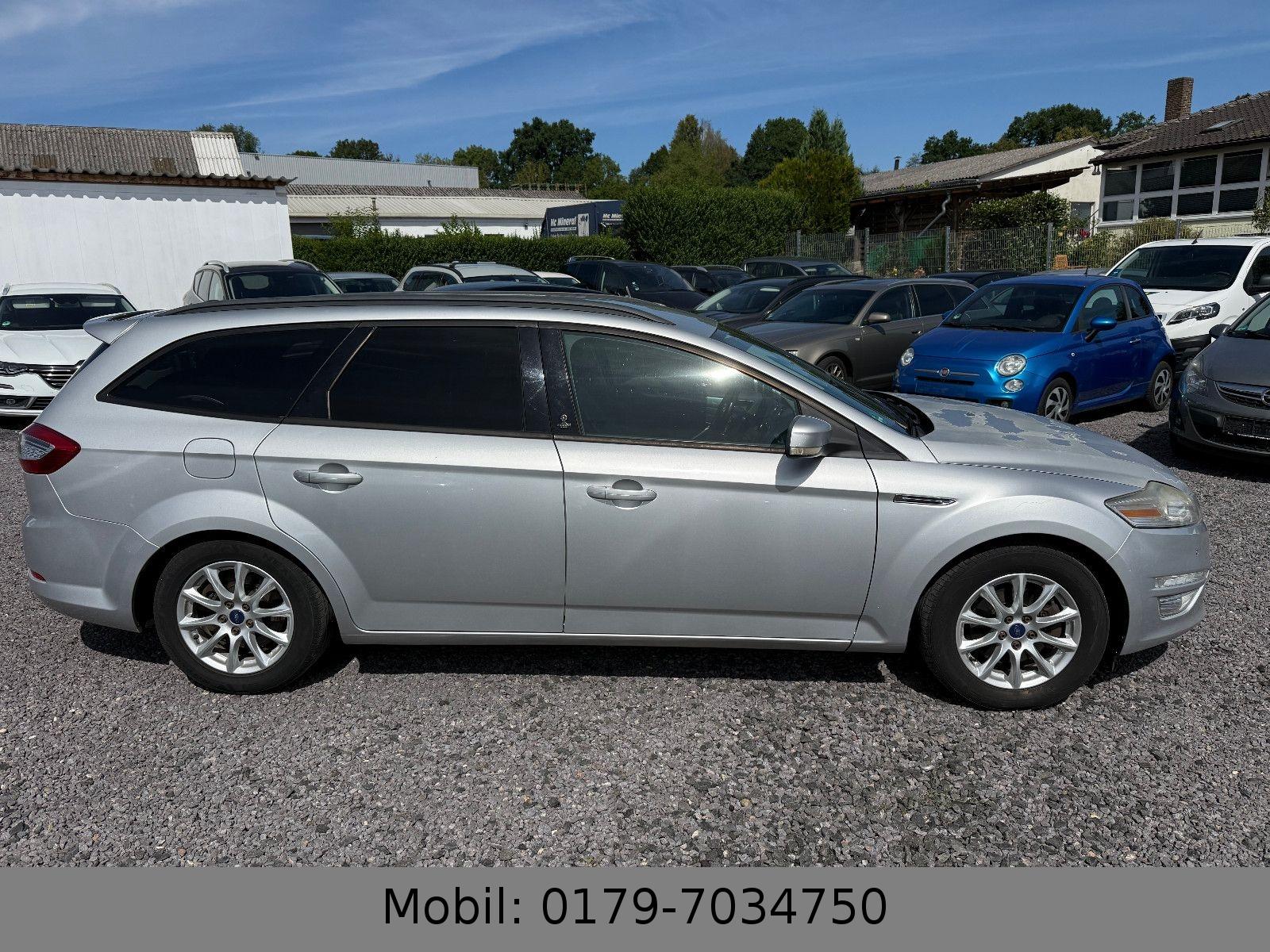 Ford Mondeo 2012 — interior