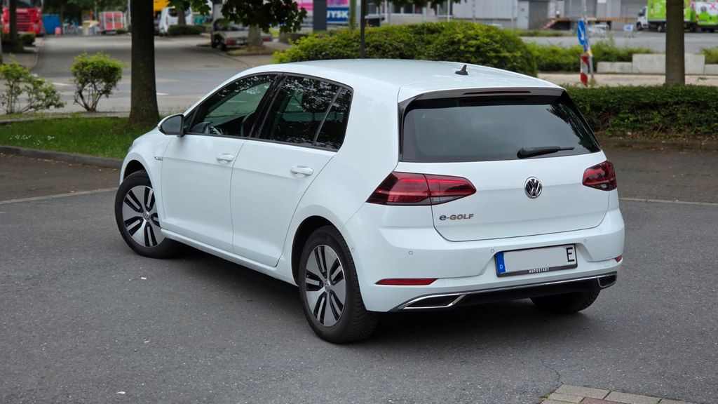 Image of Volkswagen Golf