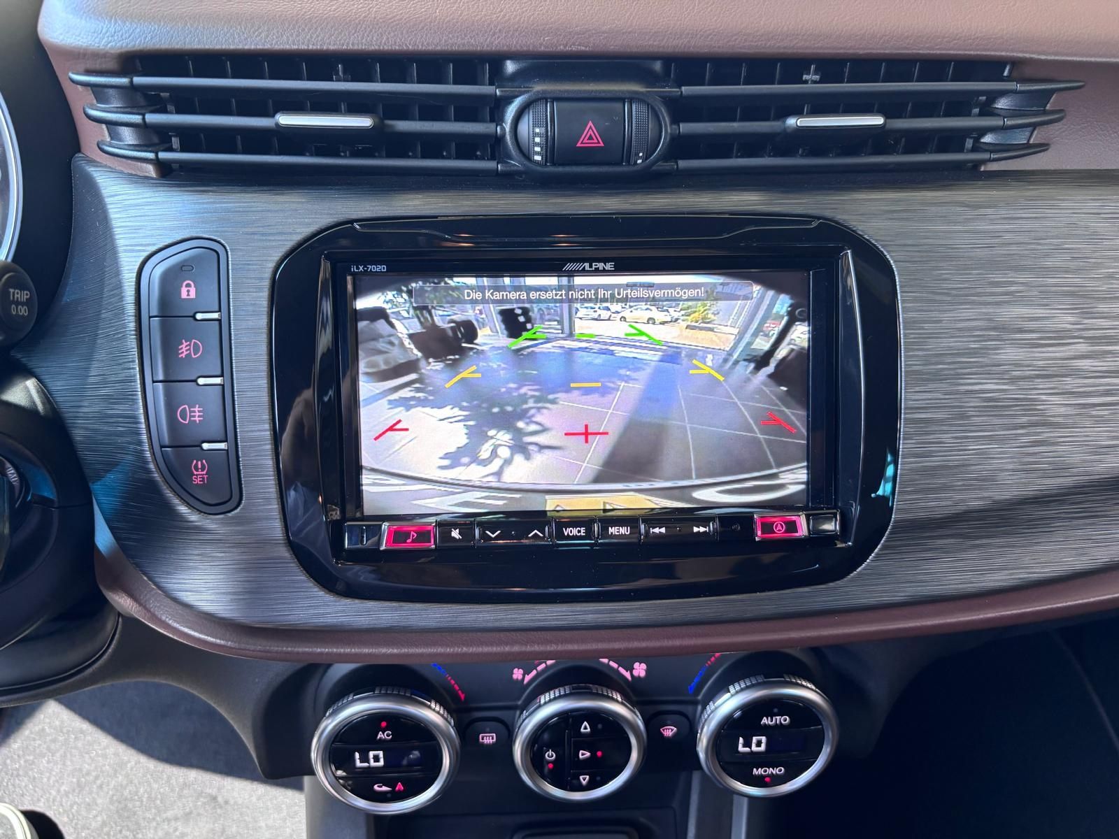 Fahrzeugabbildung Alfa Romeo Giulietta Lusso Ti KLIMA XENON ALU