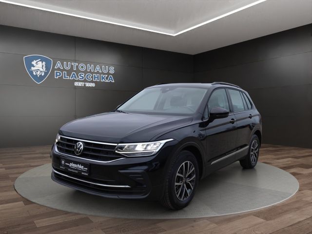 Volkswagen Tiguan 2.0 TDI DSG Life STANDHZ+PDC+NAVI Klima