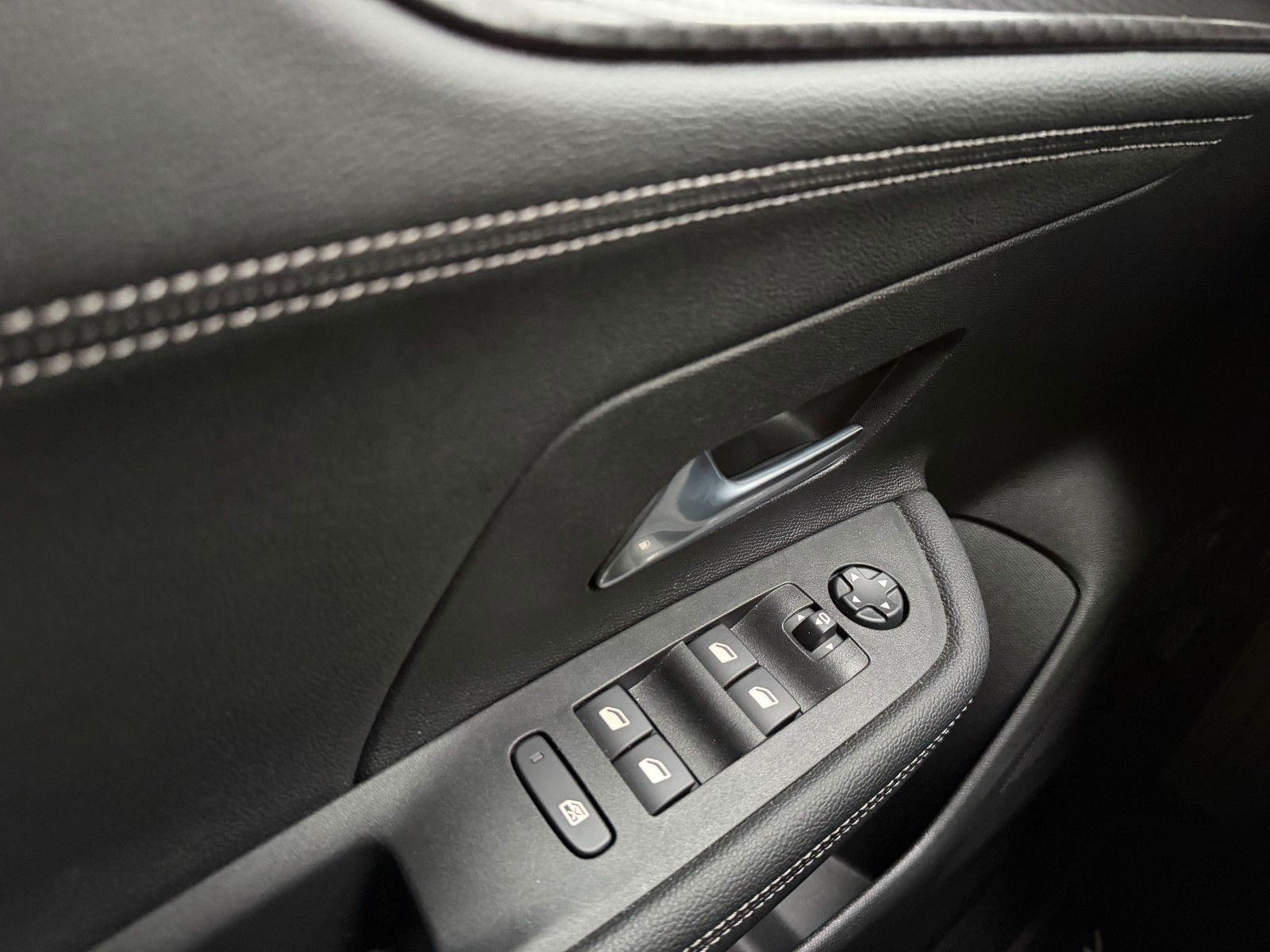 Fahrzeugabbildung Opel Mokka Ultimate 136PS LED/Kamera/Massagesitz!