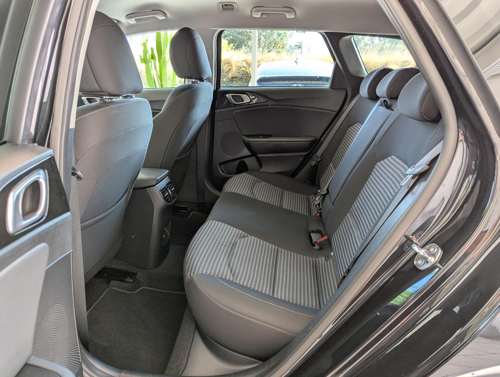 Kia cee'd Sportswagon 1.5 Ultim Style-Pak JBL ACC 7J