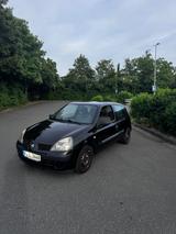 Renault Clio Authentique 1.2 Authentique - Renault Clio aus 2004: Authentique