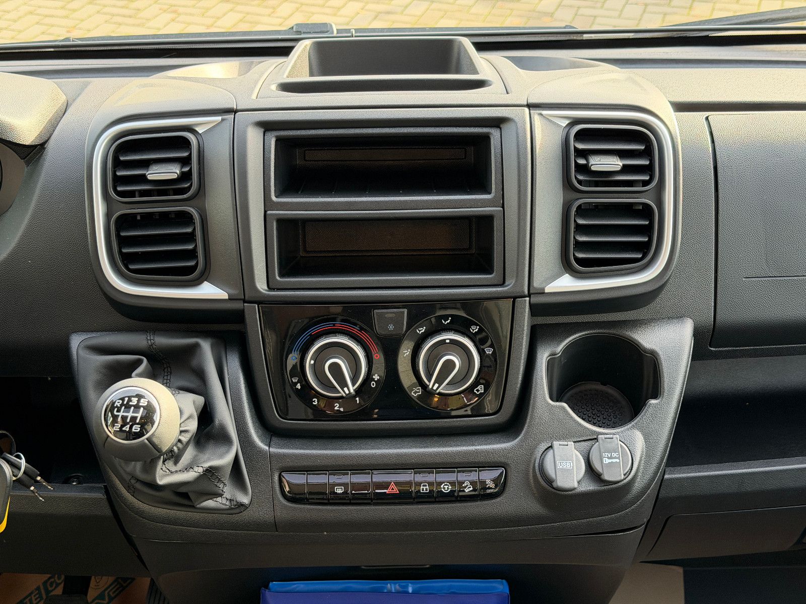 Fahrzeugabbildung Carado V-337 pro+ 6.497€ SPAREN !