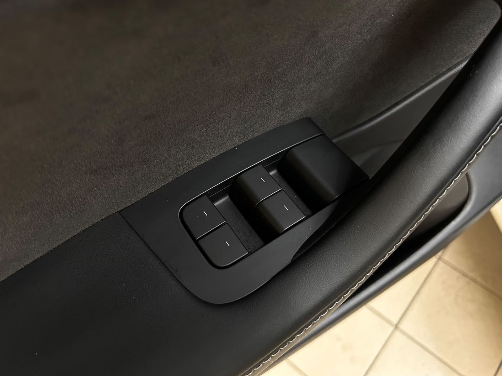 Fahrzeugabbildung Tesla Model 3 Long Range Dual AWD PANO+LED+NAVI+KAM+WP