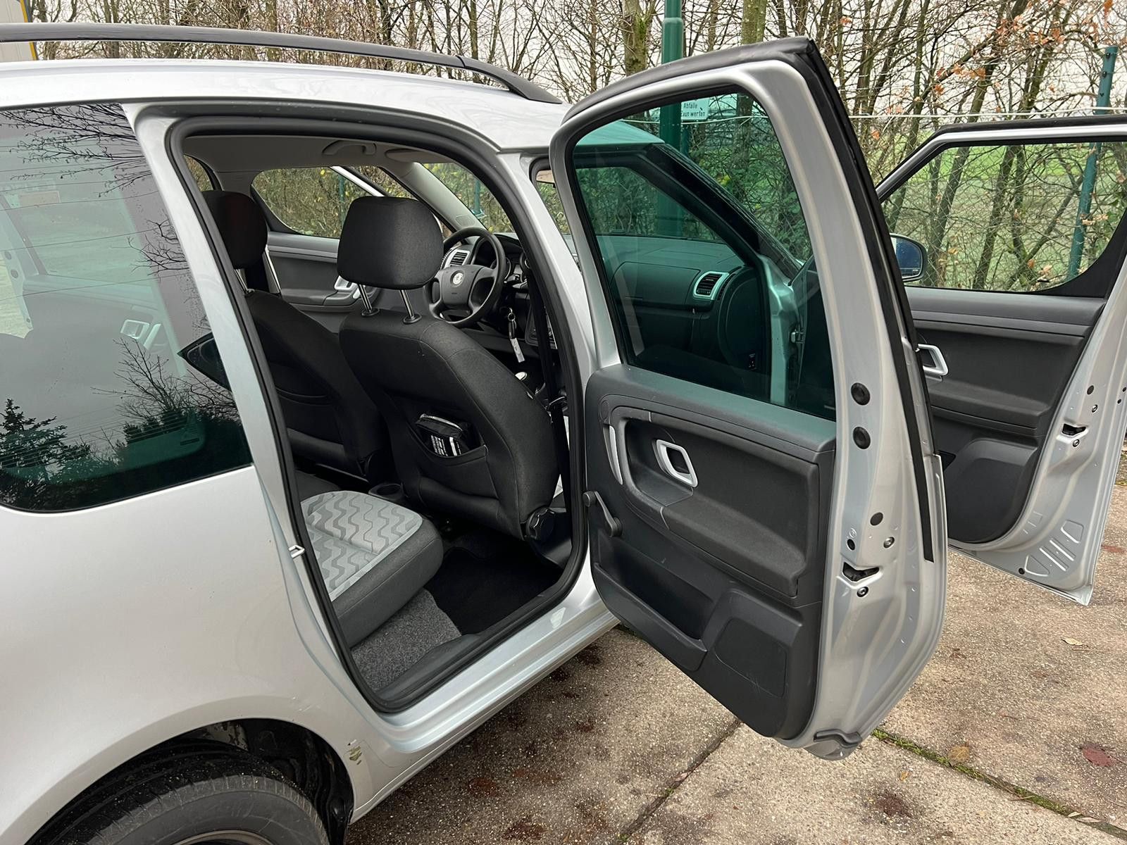 SKODA Roomster Style 1.Hand AHK Klima Sitzheizung