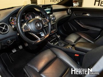 Mercedes CLA 200 Shooting Brake - 8