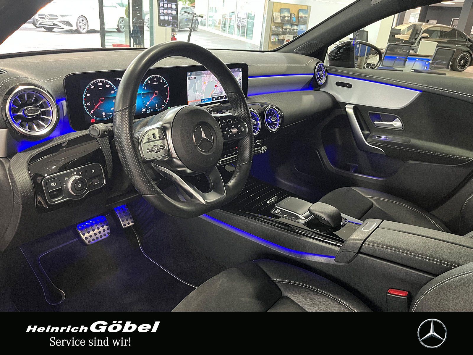Fahrzeugabbildung Mercedes-Benz A 250 4M AMG+KAMERA+FAHRASSIST-P.+NIGHT+CARPLAY