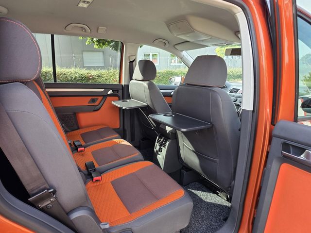 VW Touran — Foto 25