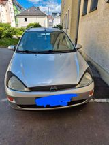 Ford Focus - Ford Focus aus 2001: Kombi