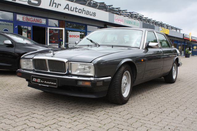 Jaguar XJ6