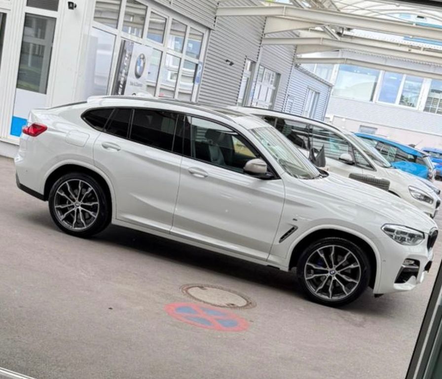 Image of BMW X4 M40