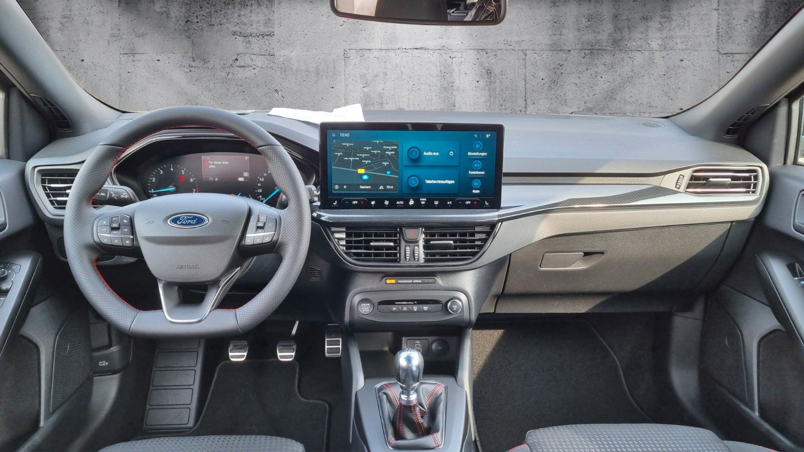 Fahrzeugabbildung Ford Focus Lim. ST-Line