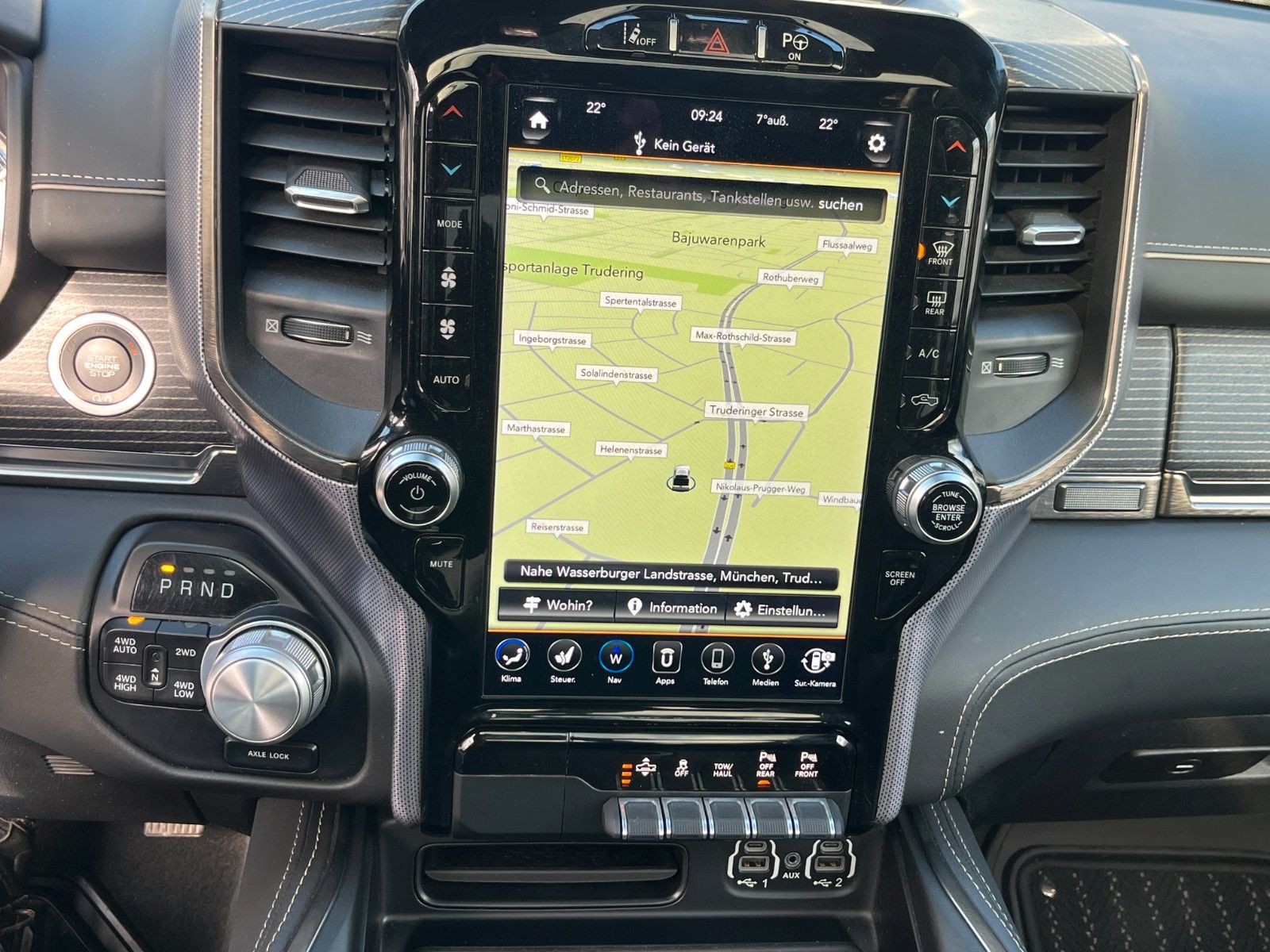 Fahrzeugabbildung Dodge RAM 1500 Limited *AHK*PANO*LPG*360°