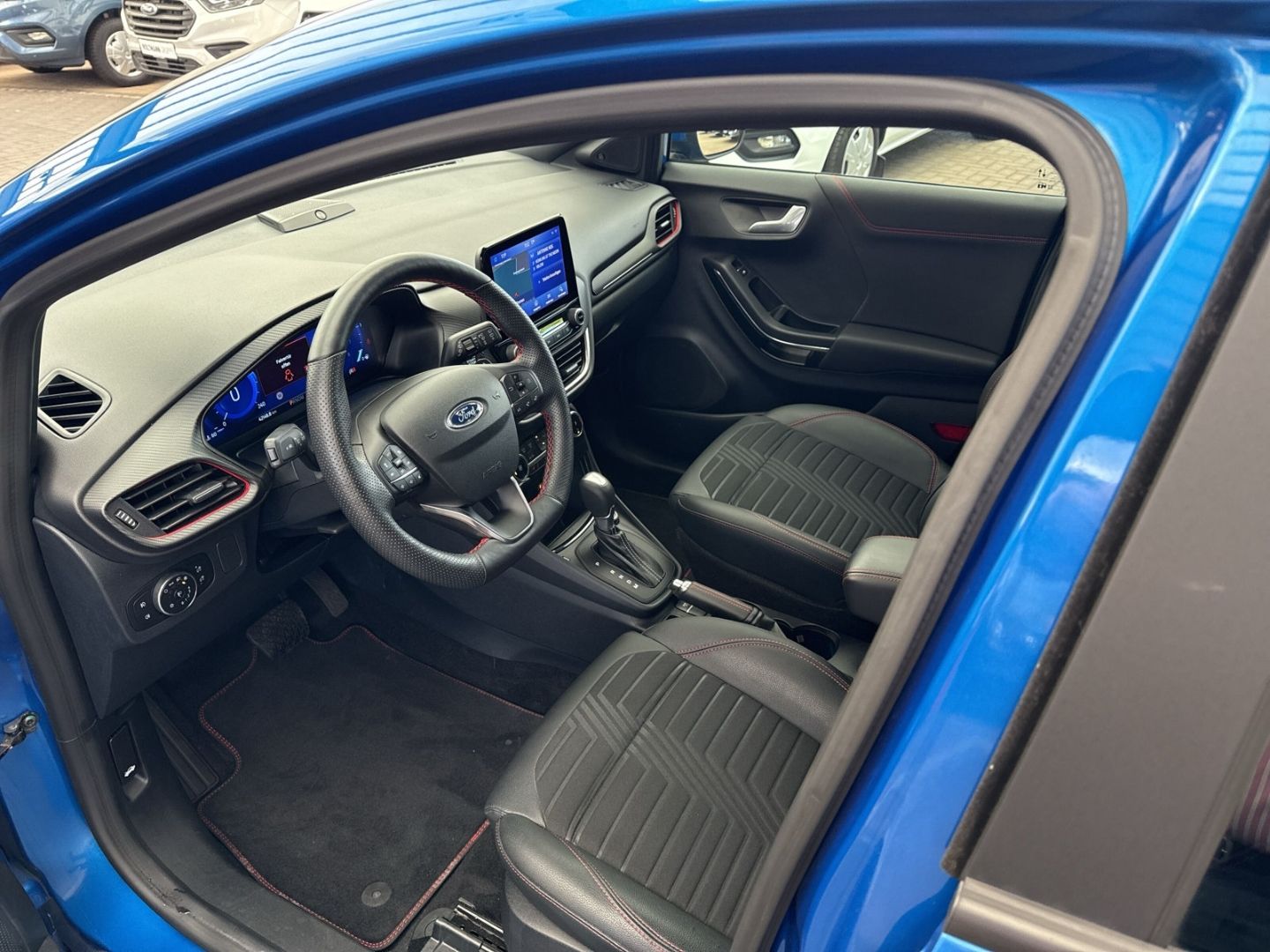 Fahrzeugabbildung Ford Puma ST-Line X 1.0 EcoBoost Mild Hybrid EU6d LED