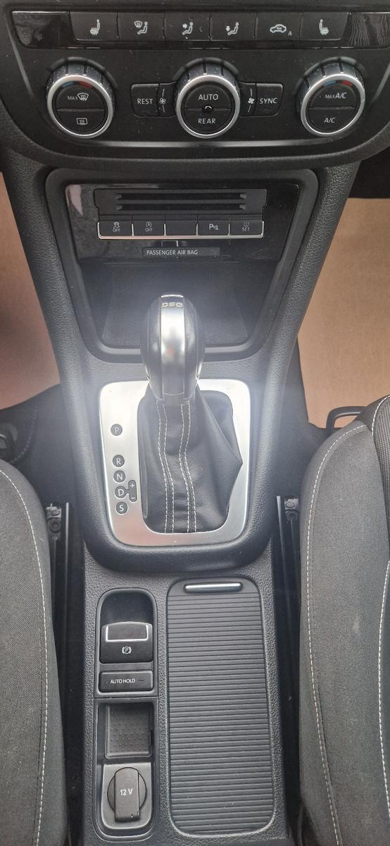 VOLKSWAGEN SHARAN MATCH DSG NAVI /  | 140 ch | VOLANT CUIR