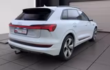 Audi e-tron 50 quattro S line Voll neuer Motor - weiße Audi e-tron