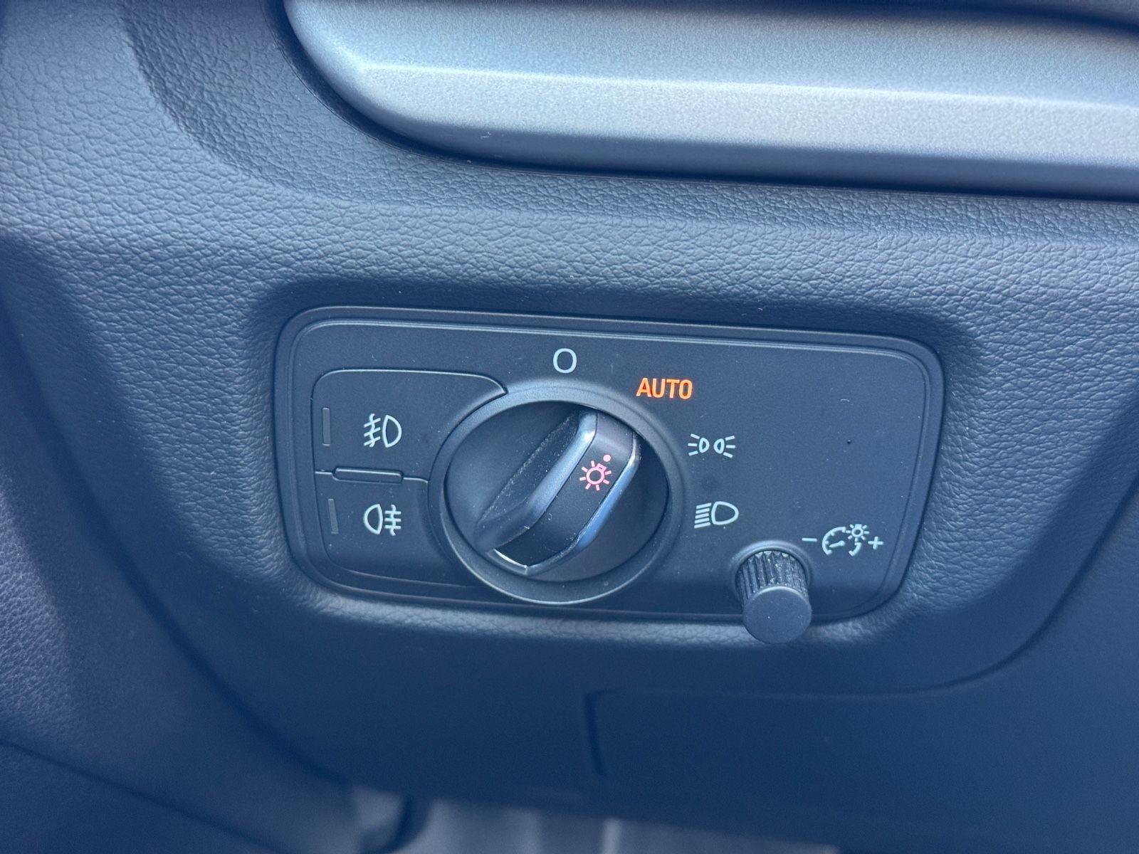 Fahrzeugabbildung Audi A3 Sportback ambition Navi+Xenon+Bluetooth