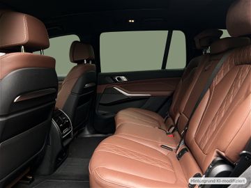 BMW X7 - 11