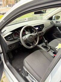 Volkswagen Polo - 12