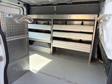Opel Vivaro - 10