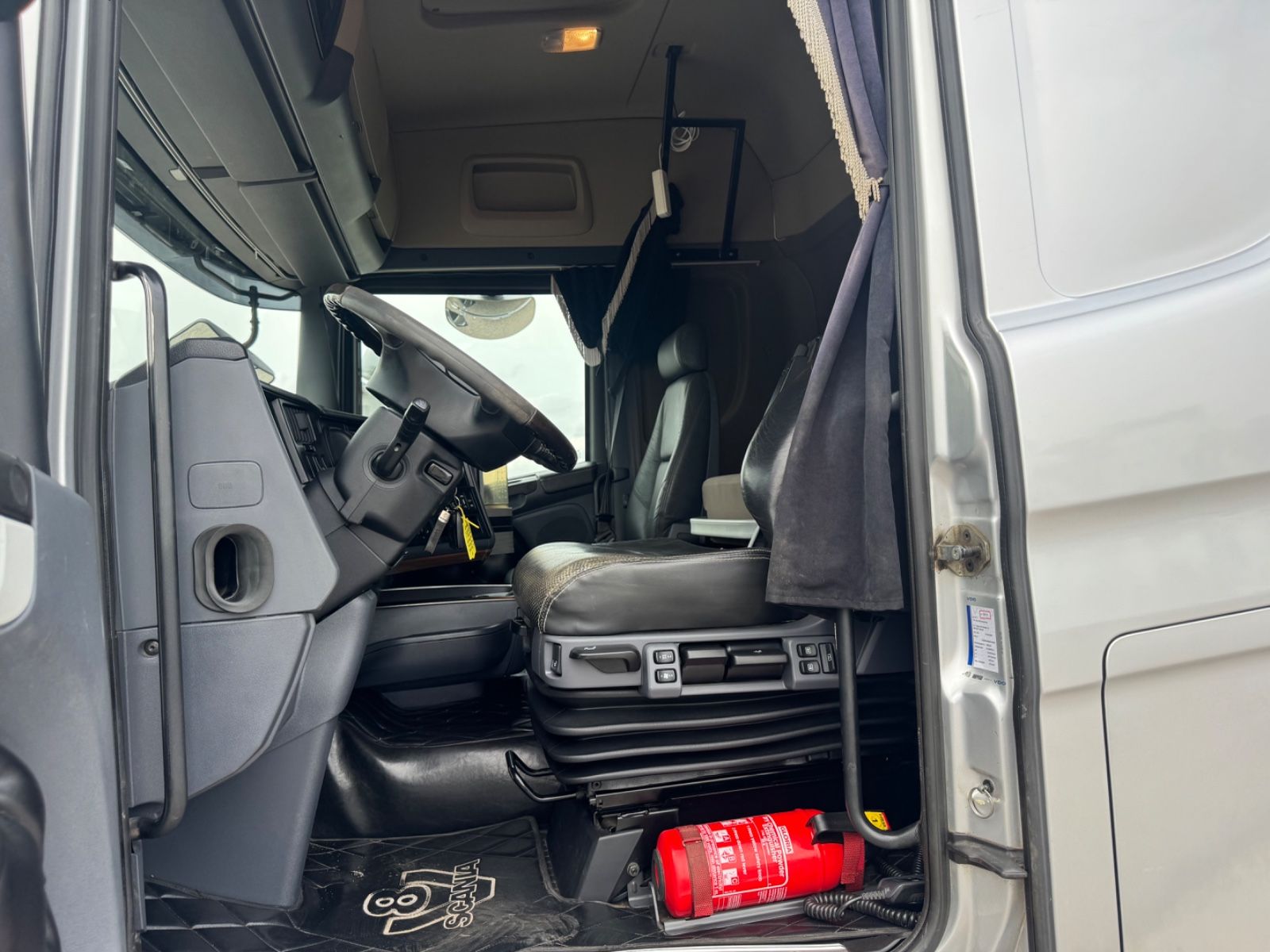 Fahrzeugabbildung Scania R-SERIEN R730 V8