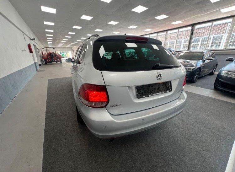 Volkswagen Golf 2012 — rear view