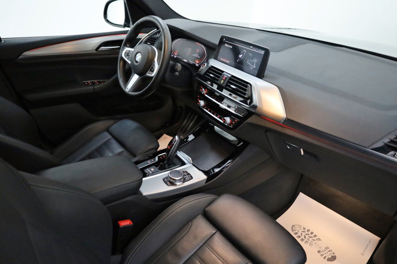 Fahrzeugabbildung BMW X3 xDrive 30d M Sport Leder,Navi,LED,Panorama,SH