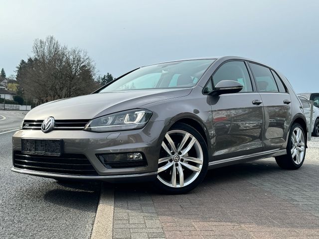 Volkswagen Golf VII R line BiXenon Navi Unfallfrei 2.Hand