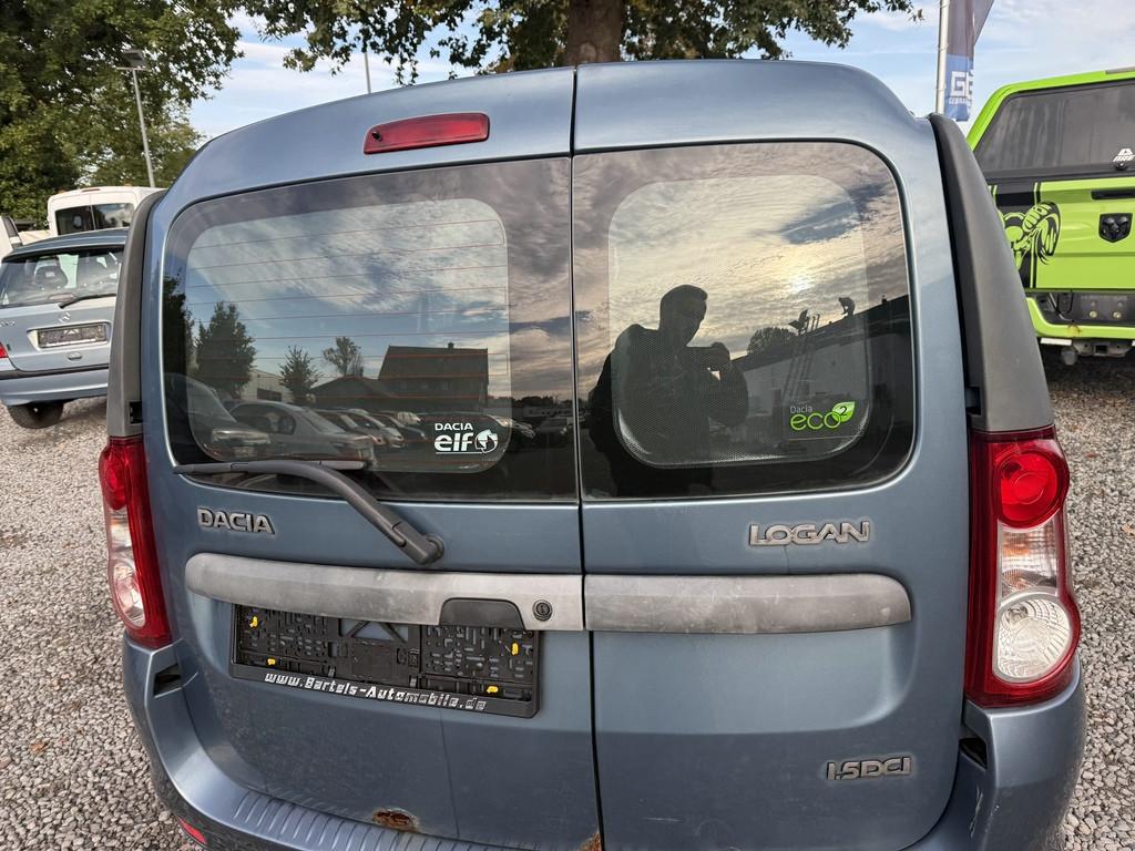 Dacia Logan 2011 — photo 11