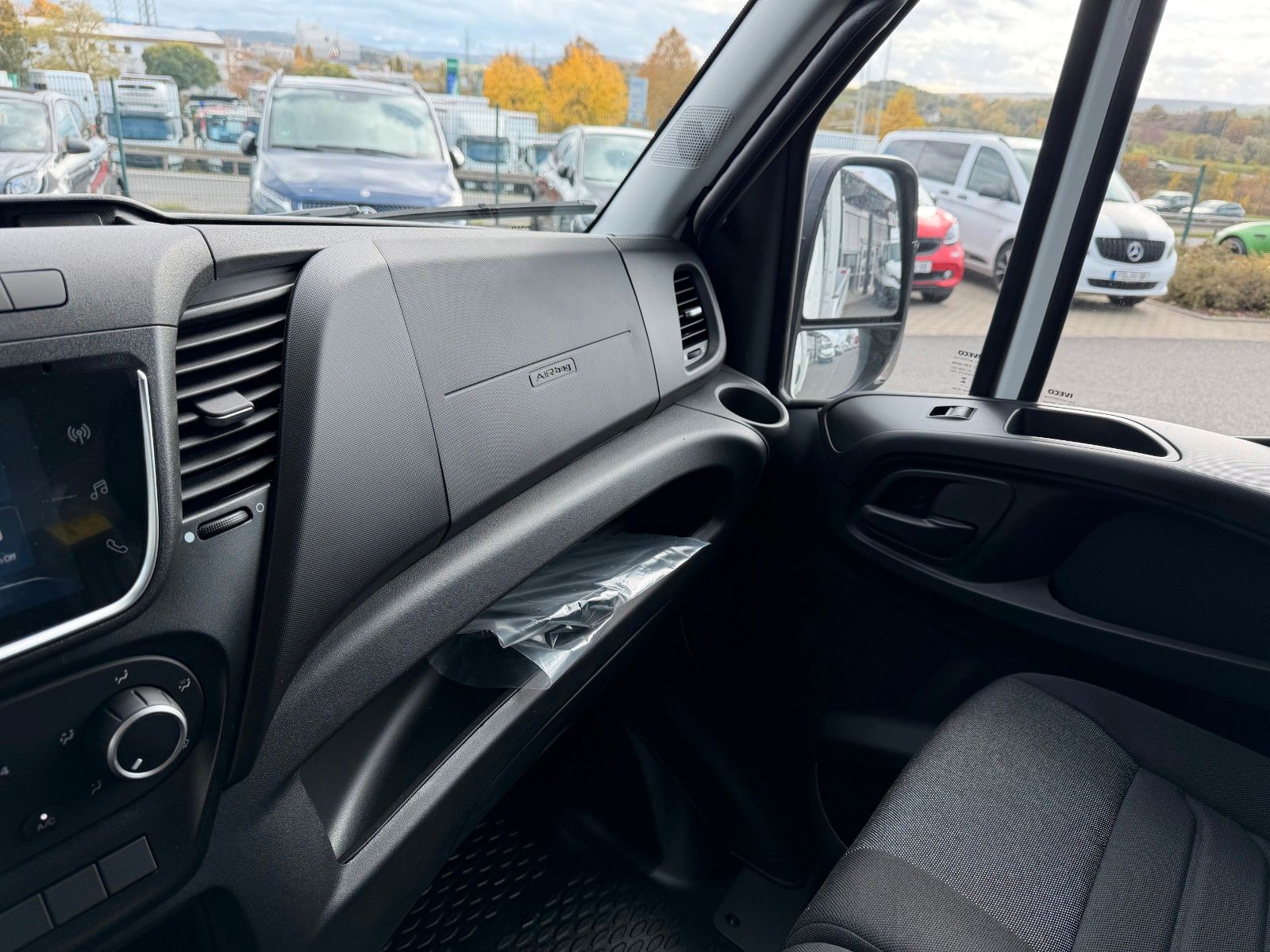 Fahrzeugabbildung Iveco Daily 35S14 A8 *R3.450mm*Automatik*Klima* 2x