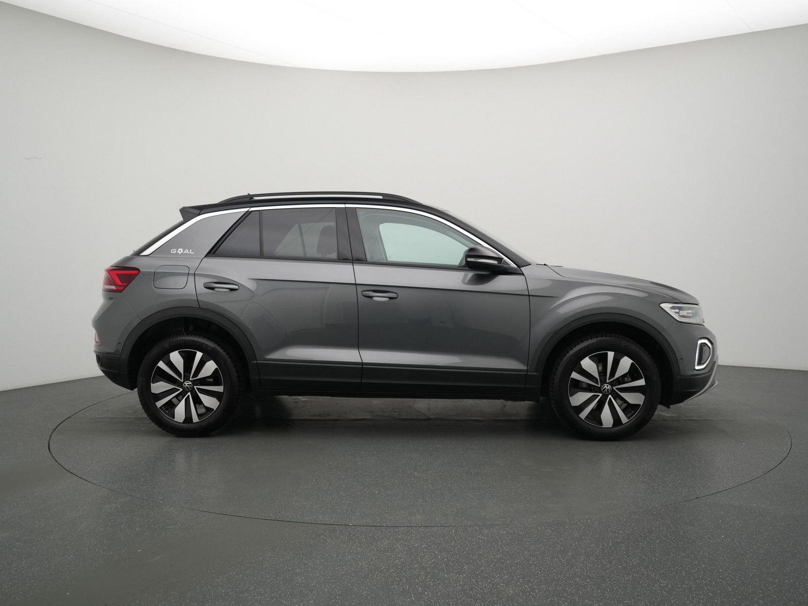 Volkswagen T-Roc - Bild 2