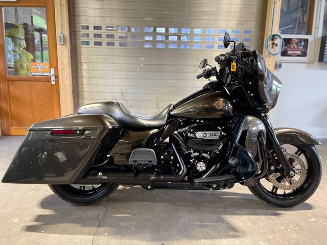 Harley-Davidson FLHTK / X Electra / Street Glide CVO Optik 114er