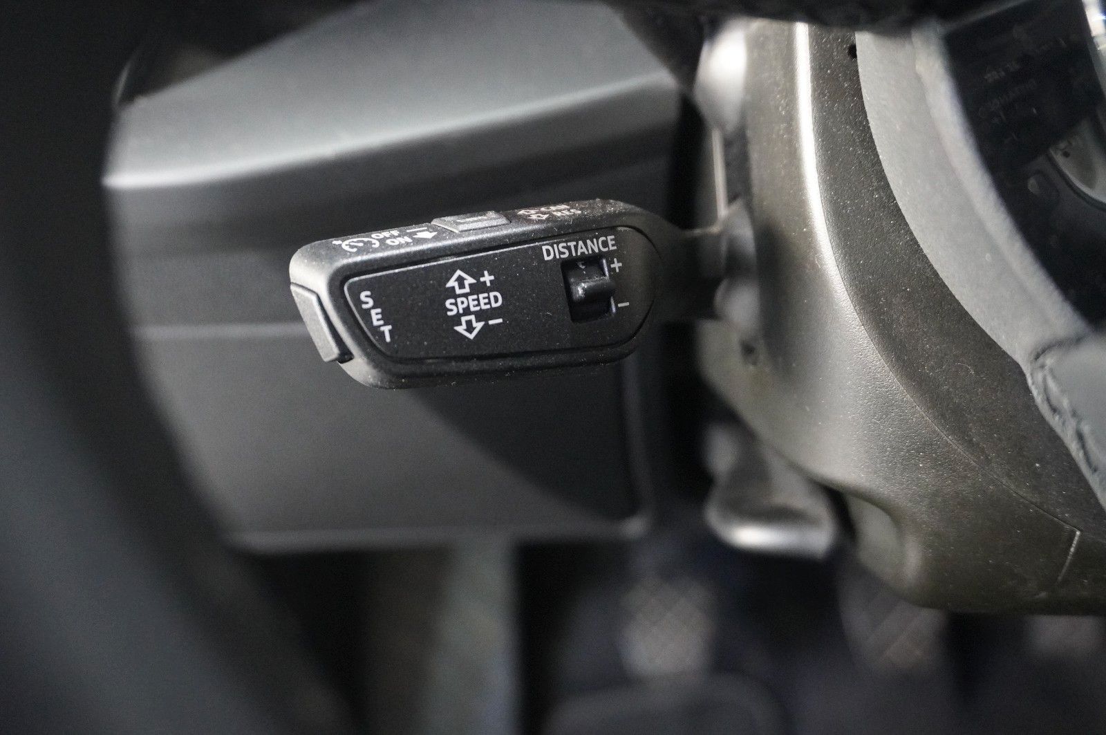 Fahrzeugabbildung Audi A3 Sportback 35 TFSI NAVI/LED/SPORT/SHZ/VIRT/DAB