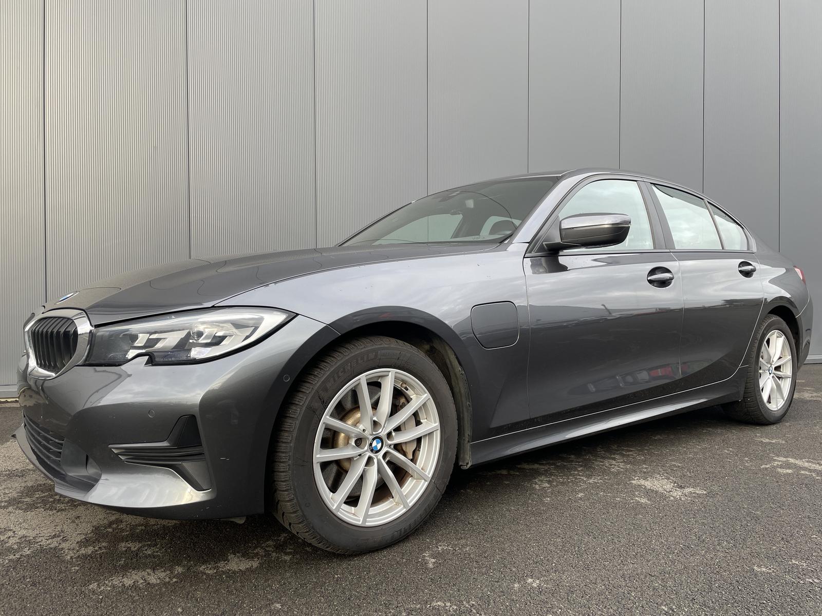 BMW 330 e Sedan PHEV Advantage SPORTSITZE LEDER CC H