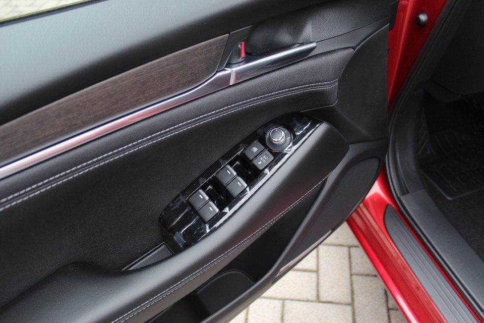 Fahrzeugabbildung Mazda 6 Takumi G-194 AT GSD *Aktionspreis* NAVI Nappa-
