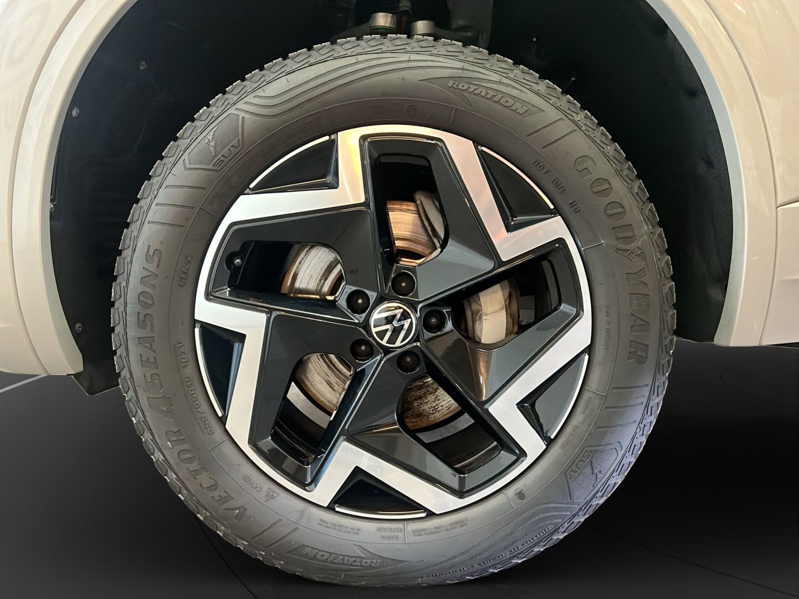 Volkswagen Touareg - Bild 13