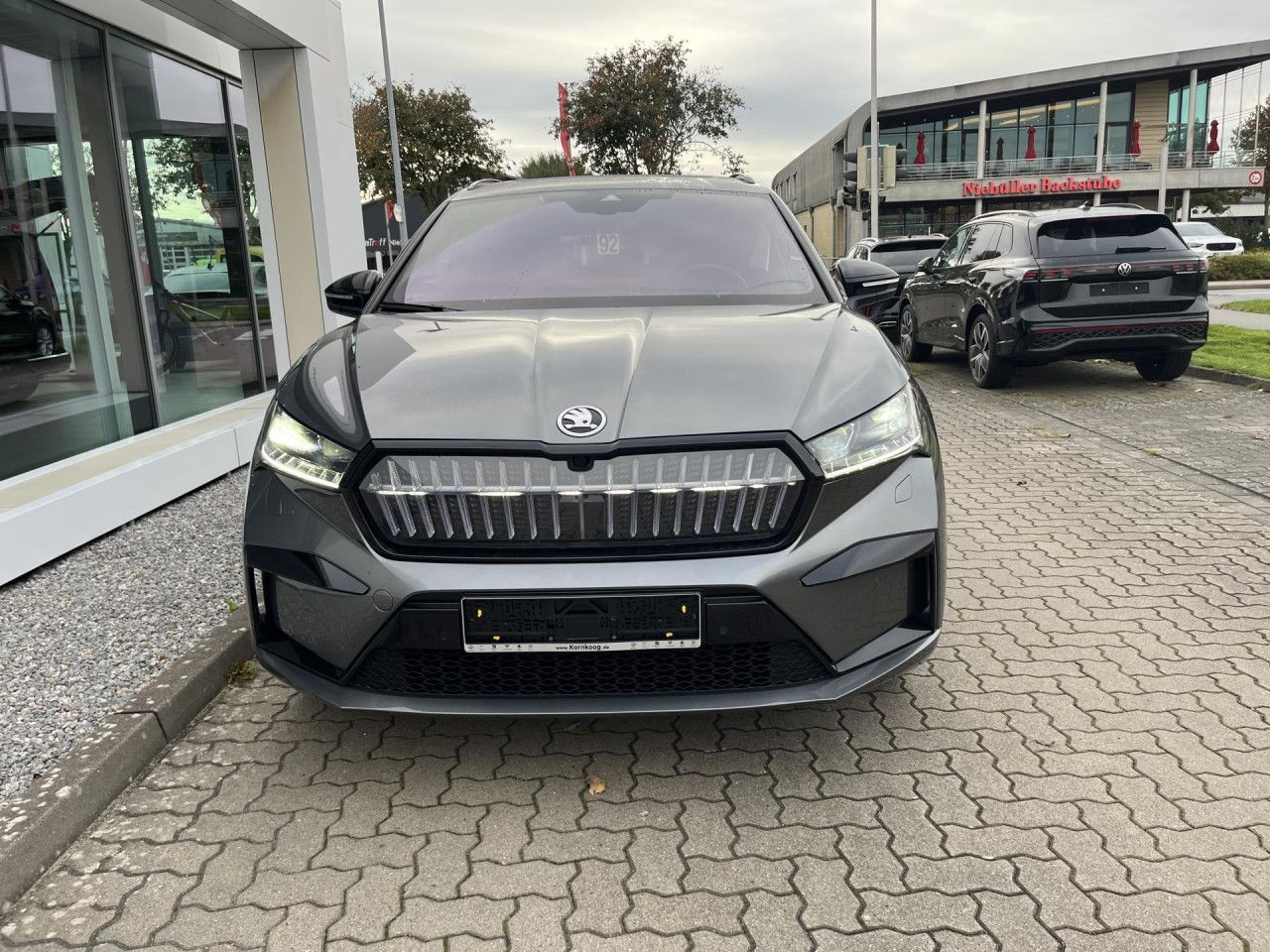 Skoda Enyaq iV 80 Sportline 77kwh PSD Canton AHK imagem 3