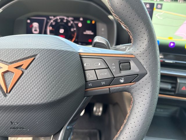 Leon 1.5 eTSI *Panodach+Matrix LED+Soundsysten*