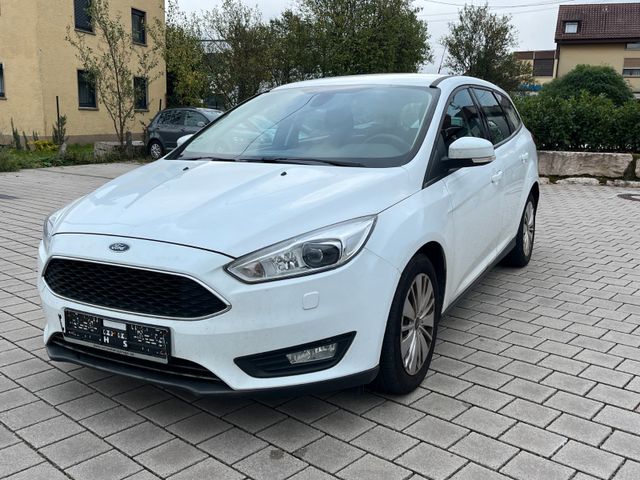 Ford Focus Turnier*1.Hand*Xenon*Klimaaut.*SHZ*Euro 6*