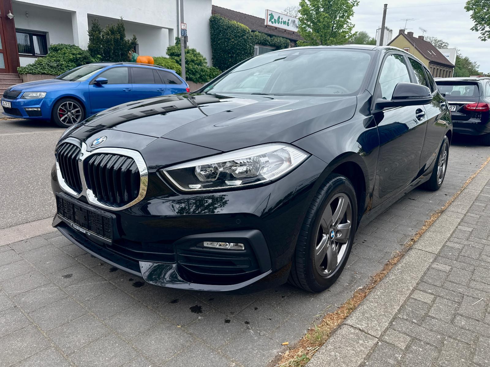BMW 118  i Advantage  Live AHK/Cockpit/SHZ/PDC