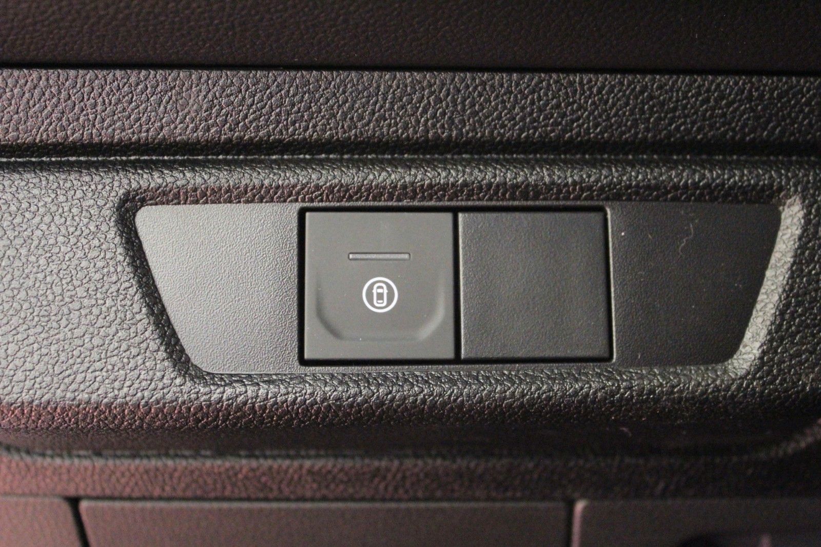 Fahrzeugabbildung Dacia Sandero SCe 65 Essential*Klima*Media Display*