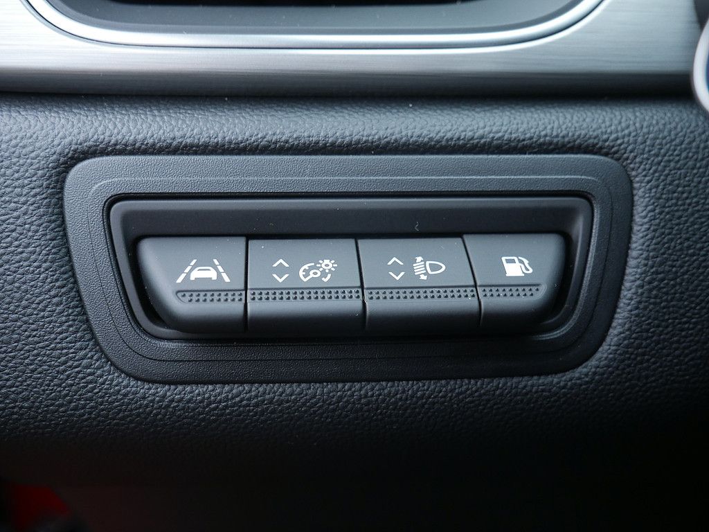 Fahrzeugabbildung Renault Captur Intens E-Tech Plug-In 160 KAMERA NAVI LED