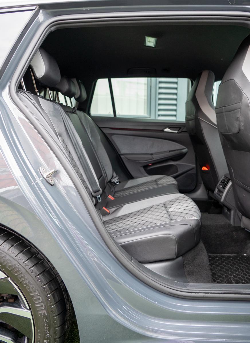 Volkswagen Golf VIII Variant R-Line ACC KAM SPUR VIRUTAL., миниатюра 23