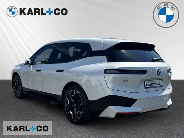 BMW iX xDrive50 Sport Sky Lounge Soft-Close AHK H/K