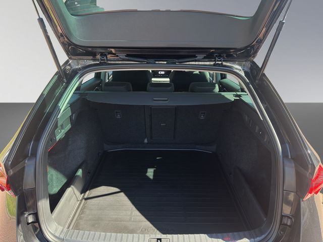 Octavia Combi 2.0 TDI DPF Tour DSG NAVI ACC LED