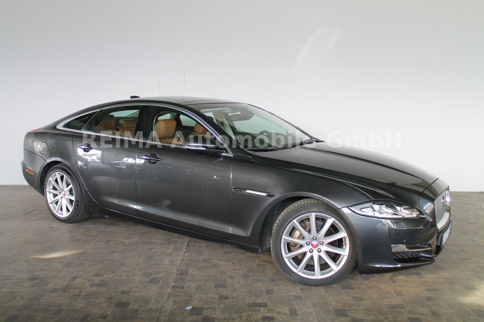 Fahrzeugabbildung Jaguar XJ Premium Luxury 3.0 V6 Diesel, LED, Meridian