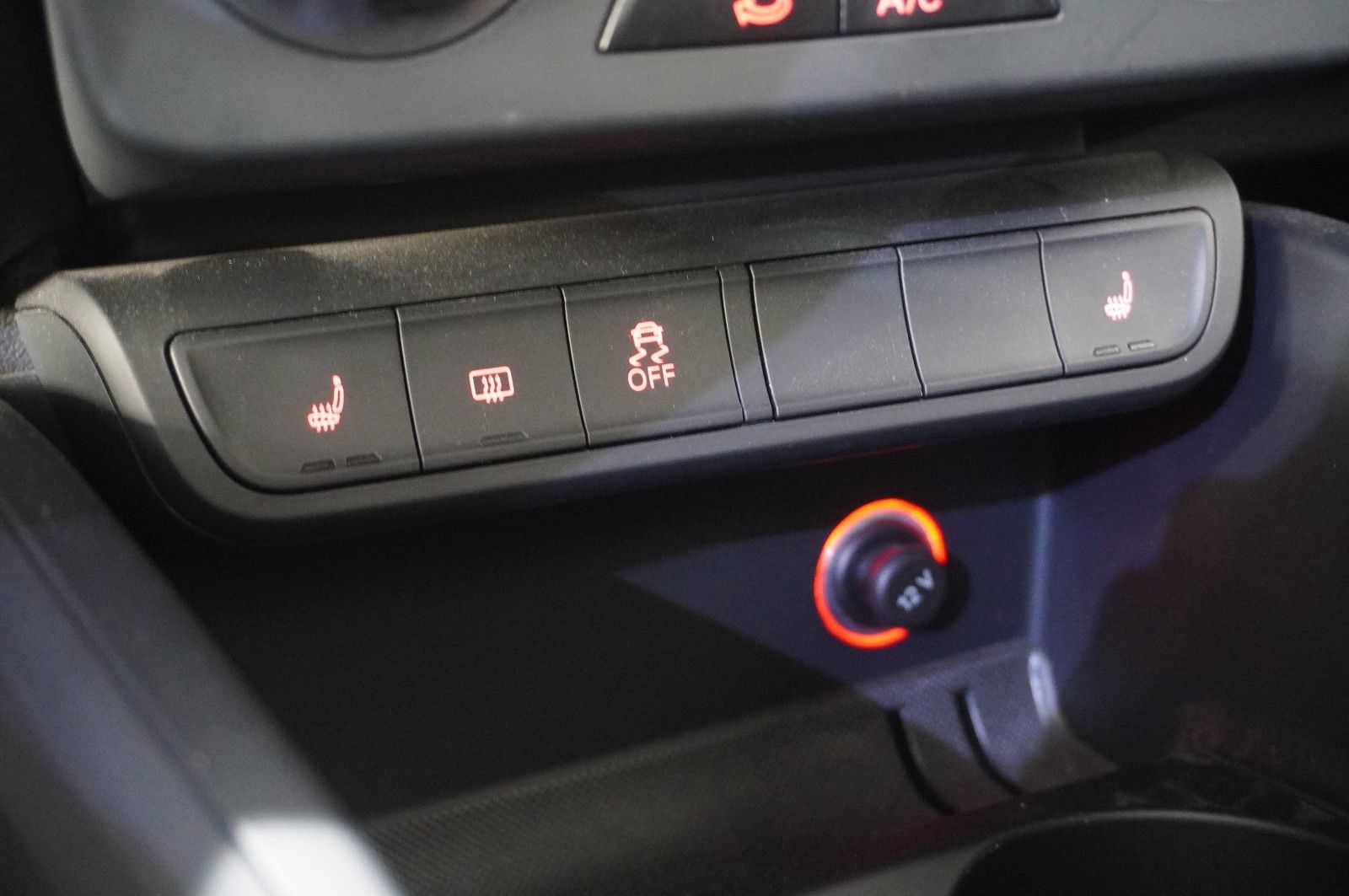 Fahrzeugabbildung Audi A1 Sportback 1.6 TDI NAVI/SHZ/TEMP./KLIMA/MULTI.