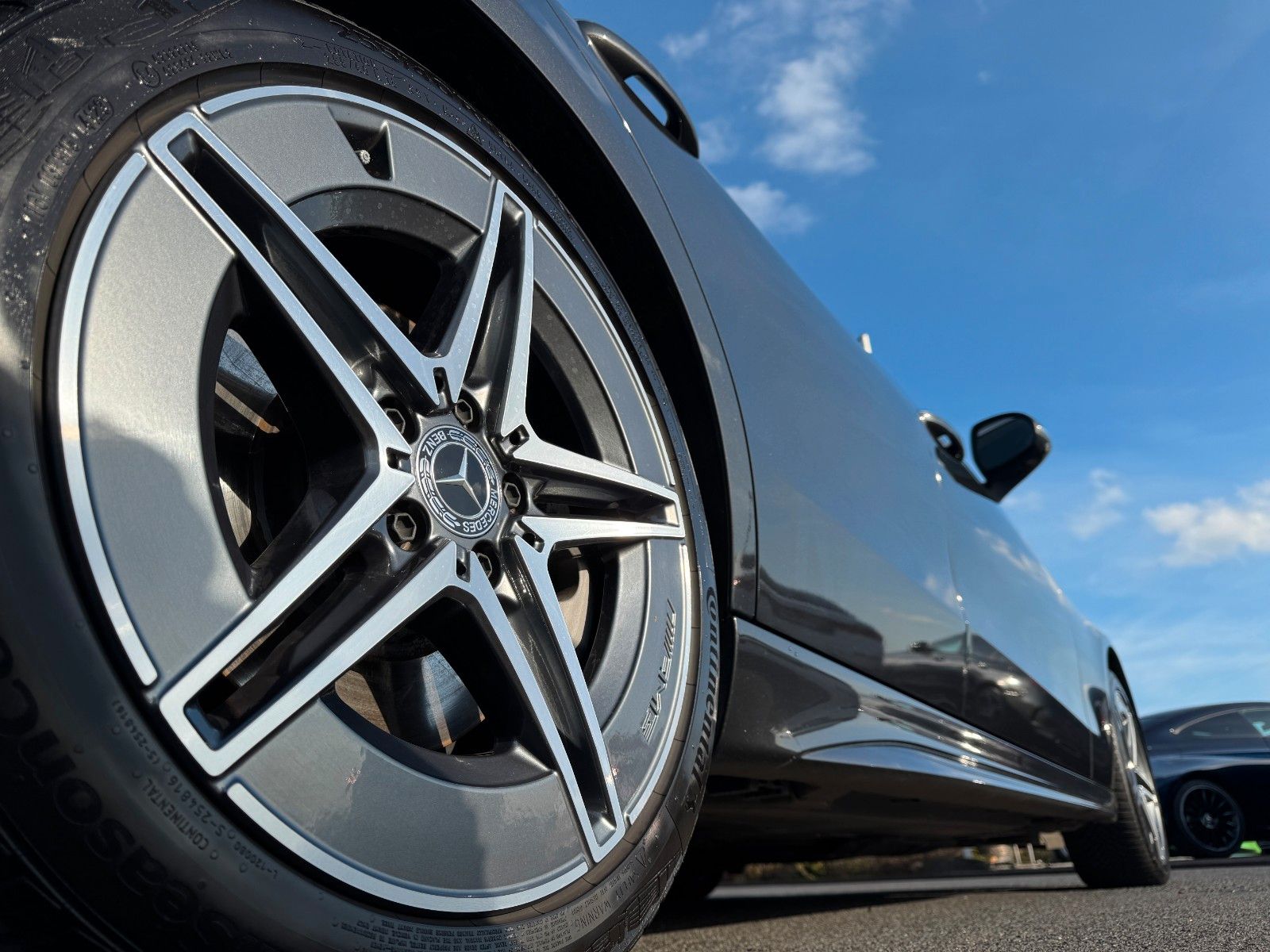 Fahrzeugabbildung Mercedes-Benz C 300de AMG+Pano+Memory+360